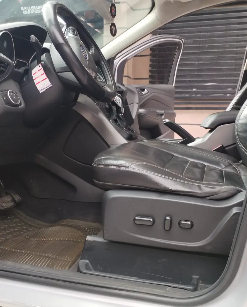 FORD ESCAPE SE 2.0 4X4 2015 (13).webp
