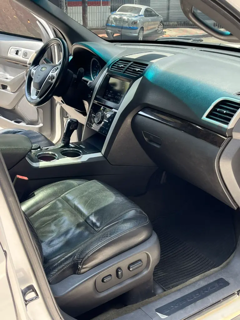 FORD EXPLORER LIMITED 4X4 MOD 2013 (14).webp