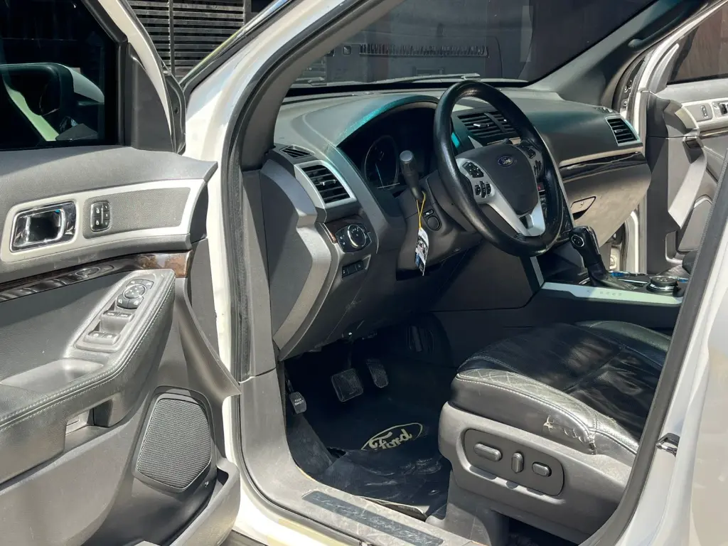 FORD EXPLORER LIMITED 4X4 MOD 2013 (18).webp