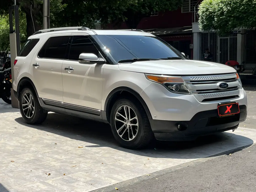 FORD EXPLORER LIMITED 4X4 MOD 2013 (3).webp