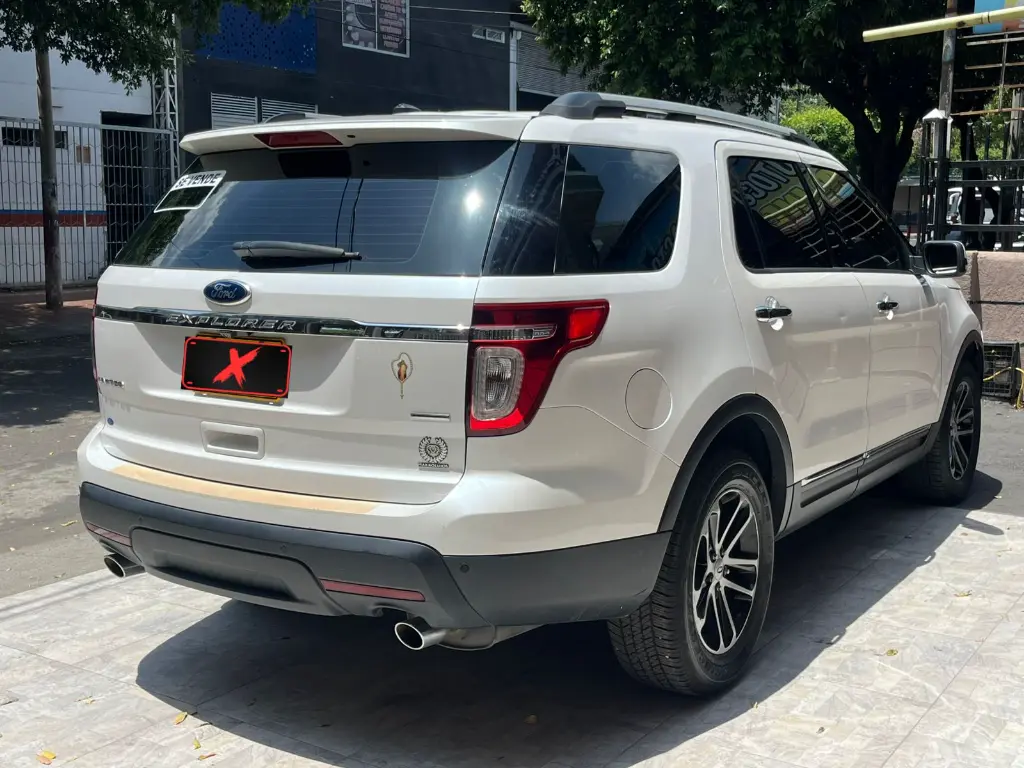 FORD EXPLORER LIMITED 4X4 MOD 2013 (6).webp
