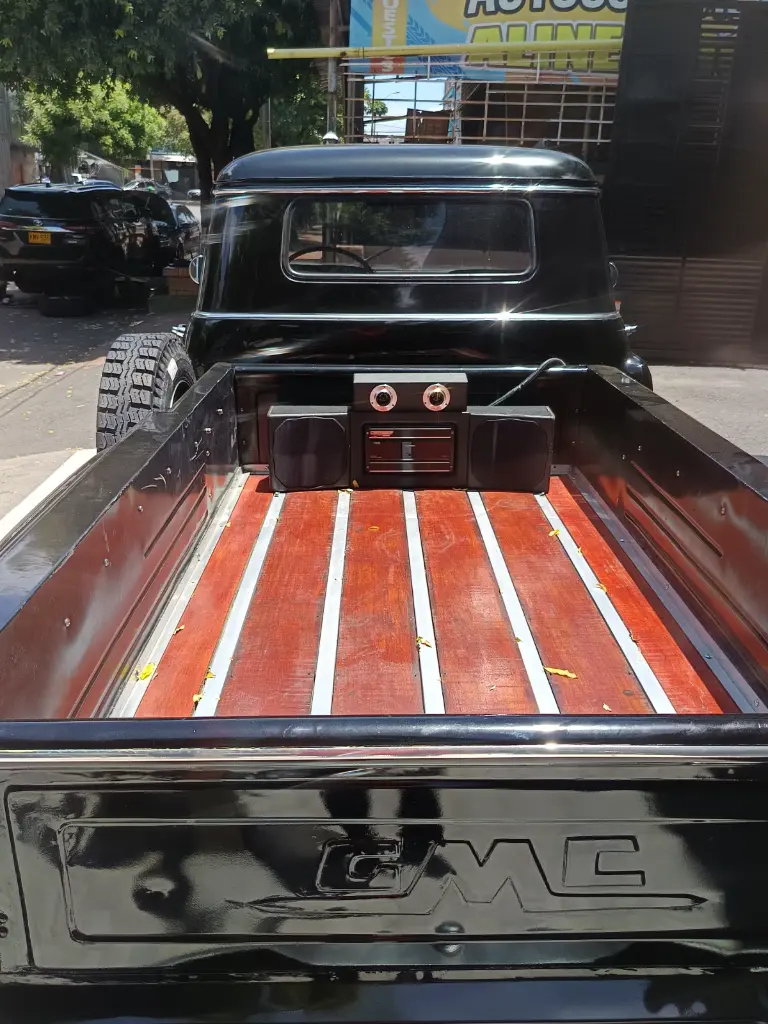 1956 GMC SUBURBAN PICKUP (8).webp