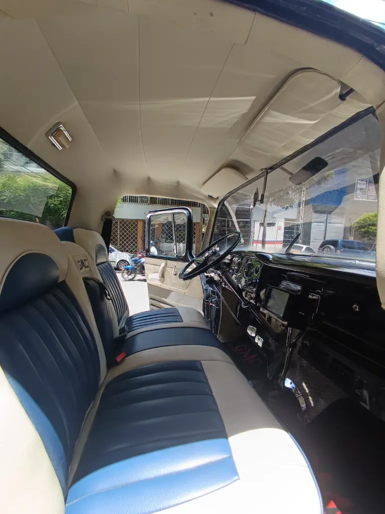 1956 GMC SUBURBAN PICKUP (12).webp