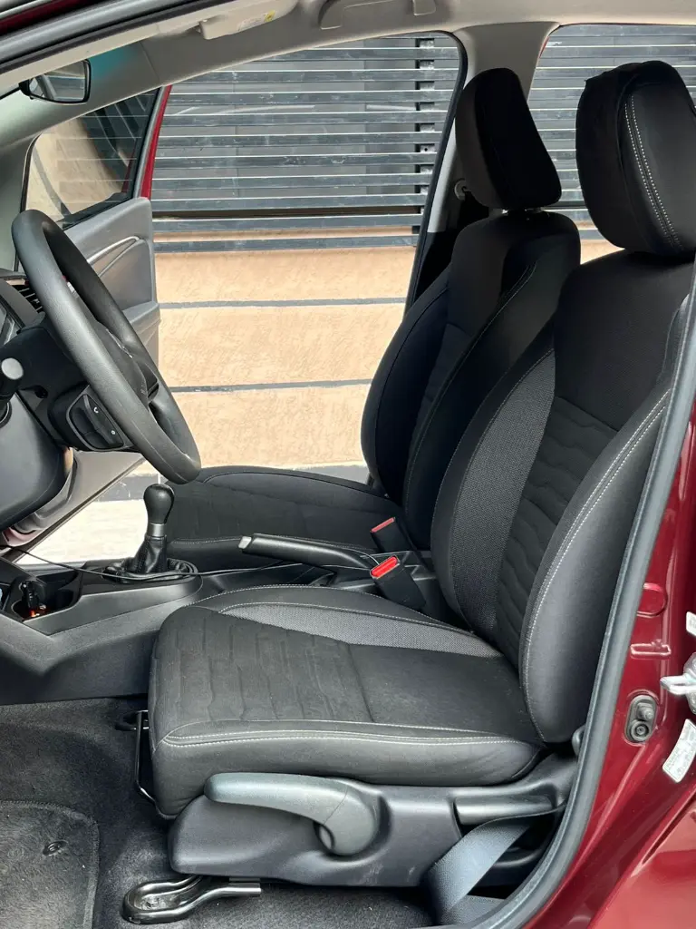 HONDA WR-V LX MT 2023 (17).webp