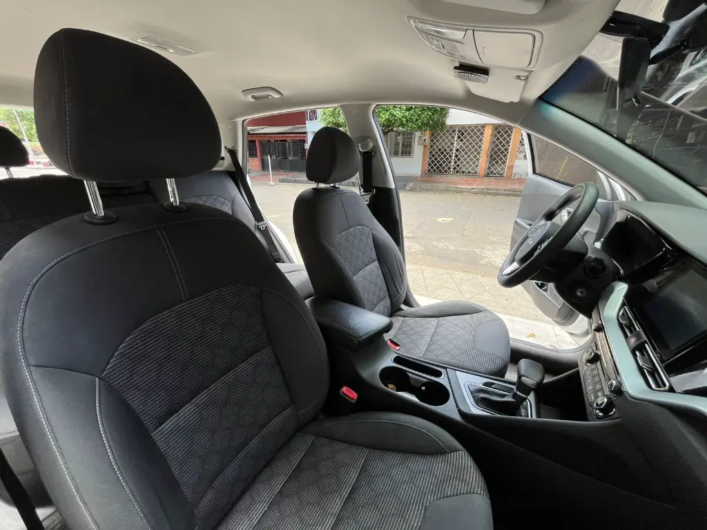 KIA NIRO EMOTION AUTOMÁTICA HYBRID MOD 2023 (12).webp