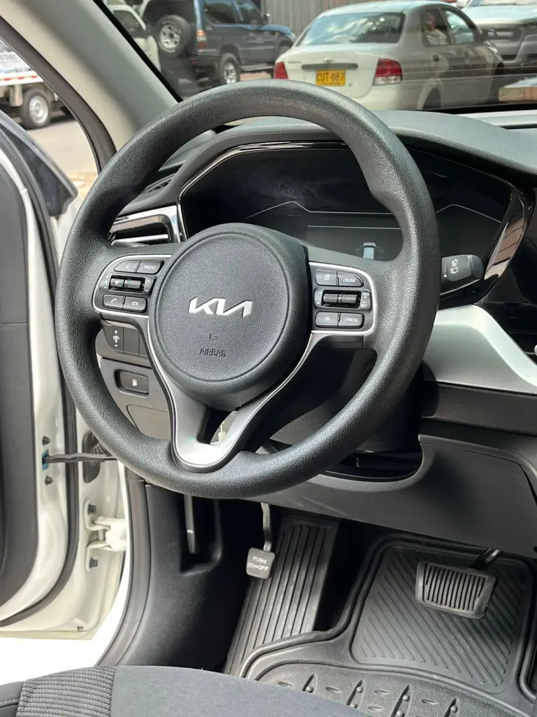KIA NIRO EMOTION AUTOMÁTICA HYBRID MOD 2023 (16).webp