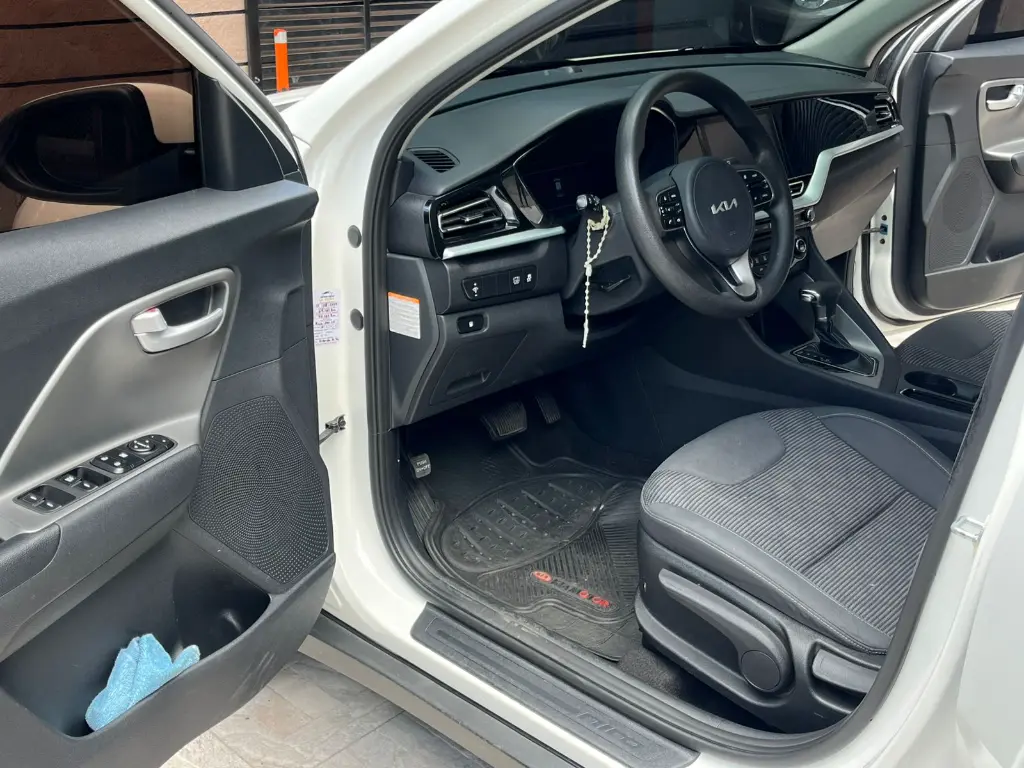 KIA NIRO EMOTION AUTOMÁTICA HYBRID MOD 2023 (10).webp