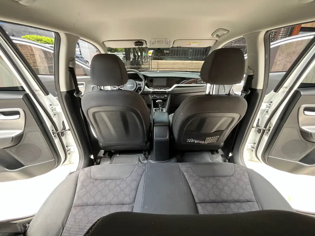 KIA NIRO EMOTION AUTOMÁTICA HYBRID MOD 2023 (15).webp