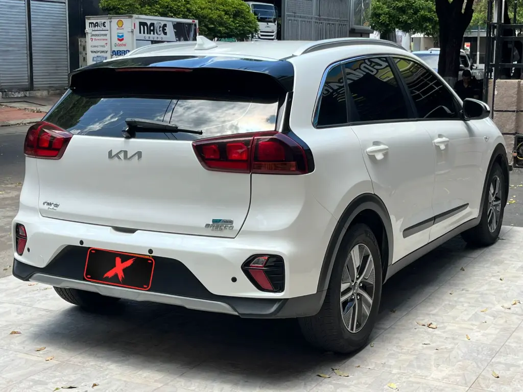 KIA NIRO EMOTION AUTOMÁTICA HYBRID MOD 2023 (6).webp