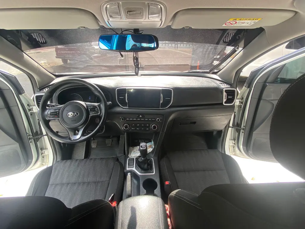 KIA SPORTAGE 2017 (15).webp