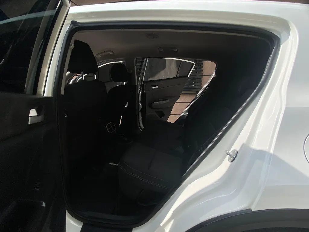 KIA SPORTAGE 2017 (13).webp