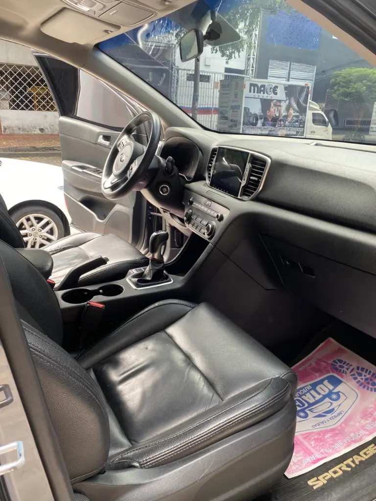 KIA SPORTAGE 2019 MT  (15).webp