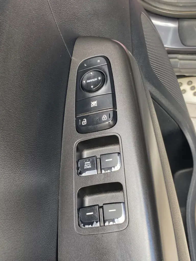 KIA SPORTAGE 2019 MT  (14).webp