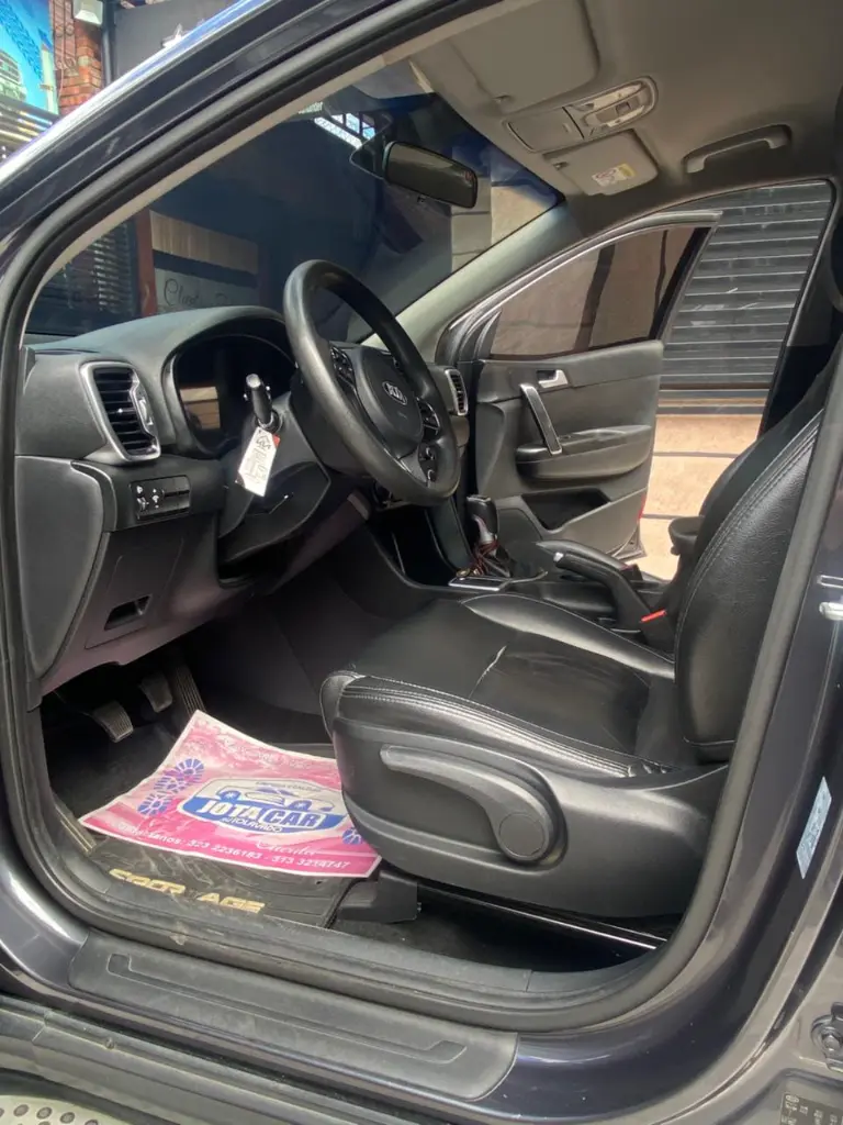 KIA SPORTAGE 2019 MT  (8).webp