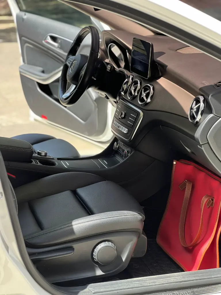 MERCEDES BENZ GLA200 1.6 TP 2020 publicar en $109.900 (9).webp