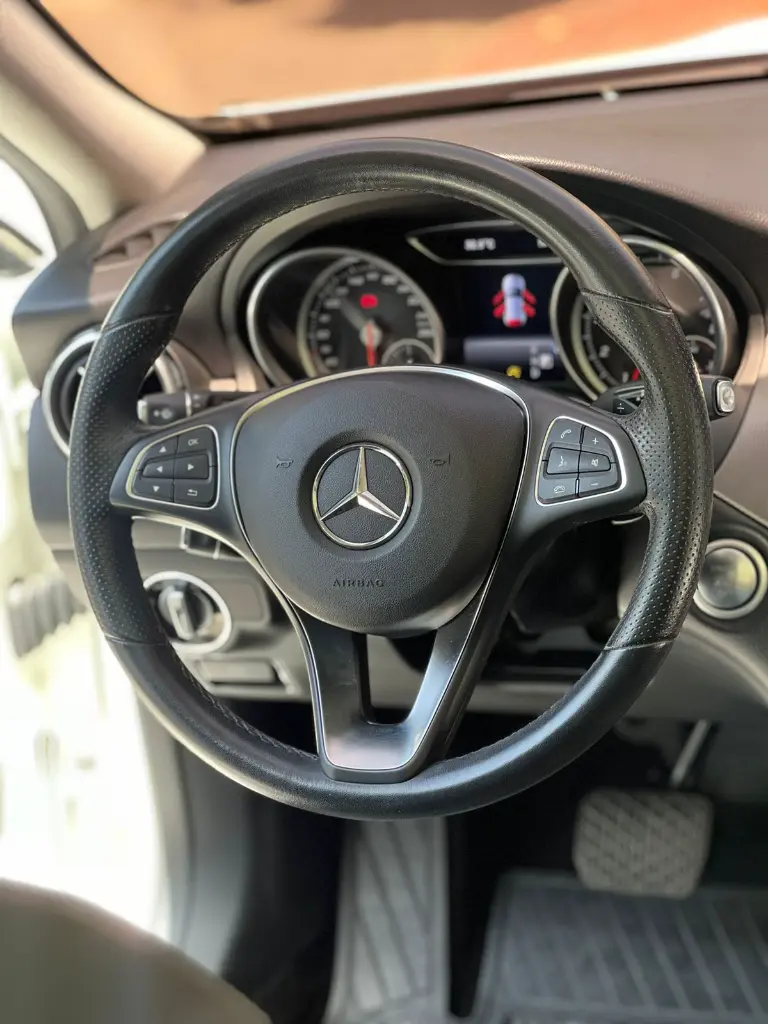 MERCEDES BENZ GLA200 1.6 TP 2020 publicar en $109.900 (11).webp