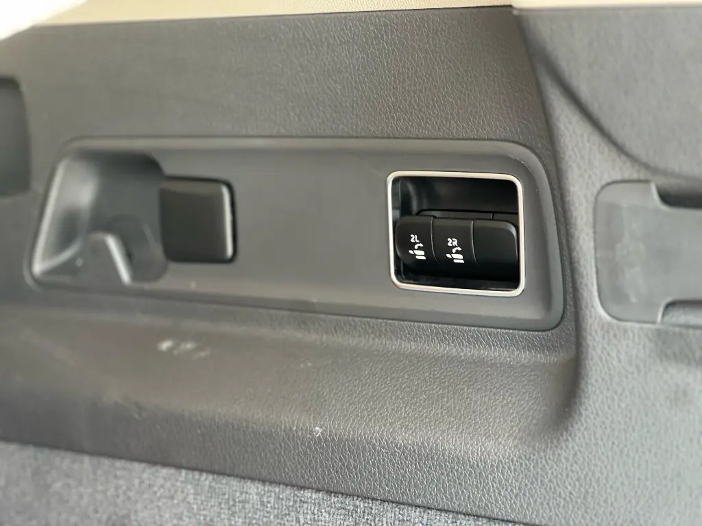 MERCEDES BENZ GLE300D 4MATIC  2.0 DIÉSEL 2020 (10).webp