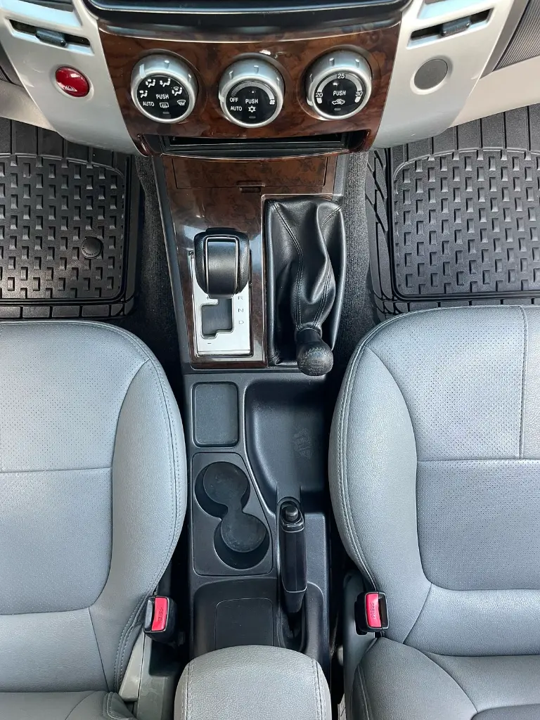 MITSUBISHI NATIVA 2014 (27).webp