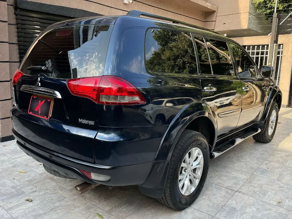 MITSUBISHI NATIVA 2014 (4).webp