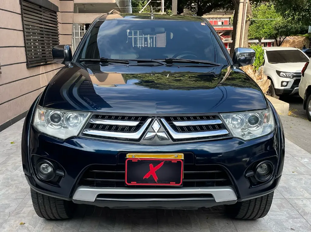 MITSUBISHI NATIVA 2014 (3).webp