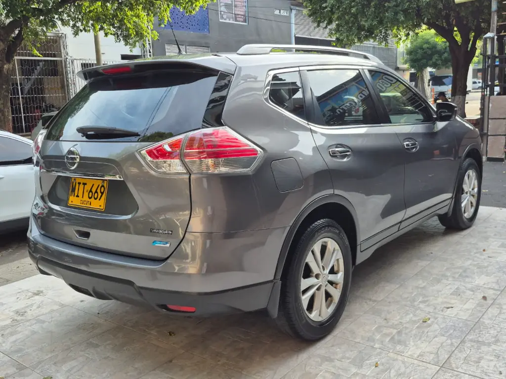NISSAN XTRAIL ADVANC3 2015 AUT (6).webp