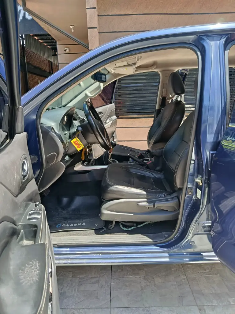 RENAULT ALASKAN ZEN MT 2017 (9).webp