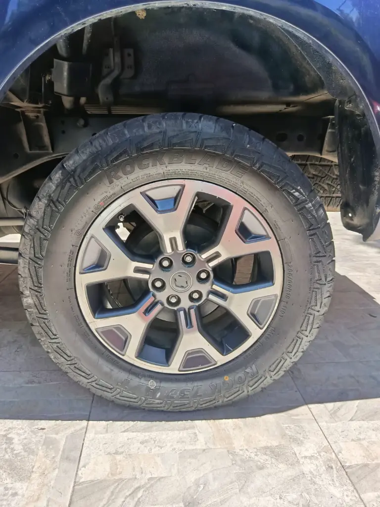 RENAULT ALASKAN ZEN MT 2017 (20).webp