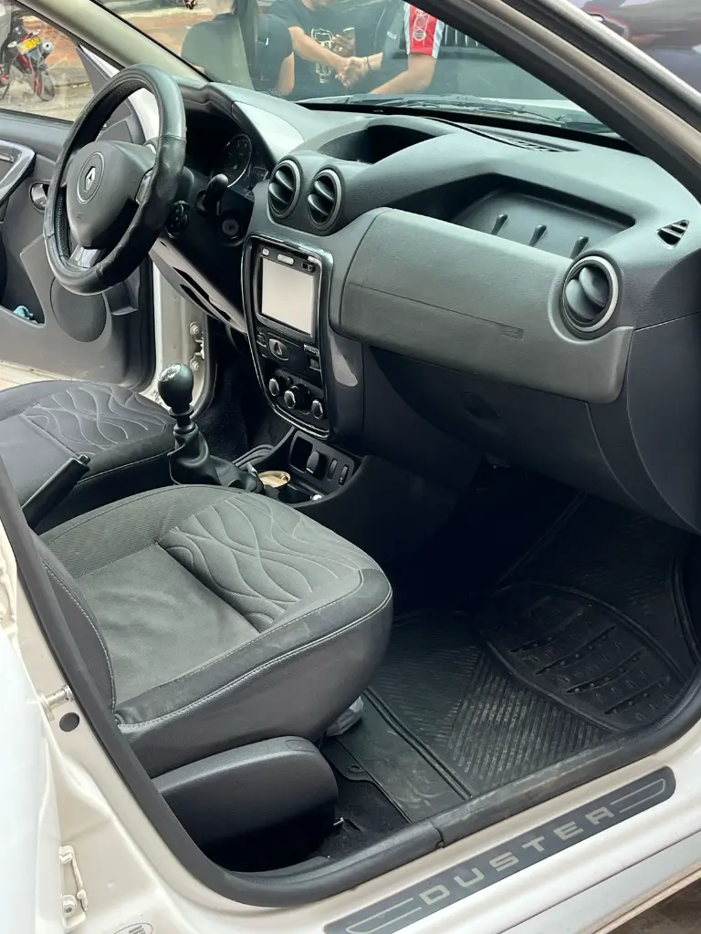 RENAULT DUSTER DYNAMIQUE 2014 (13).webp