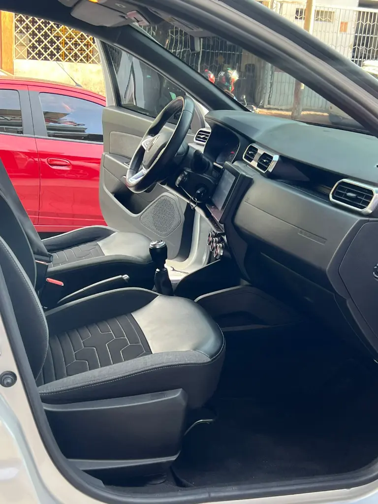 RENAULT DUSTER INTENS 1.3 4X4 2023 (11).webp