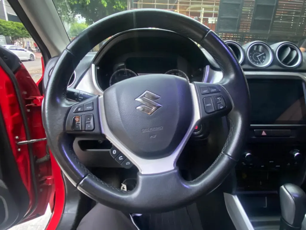 SUSUKI VITARA ALL-GRIP GLX AT 4x4 2016 (10).webp