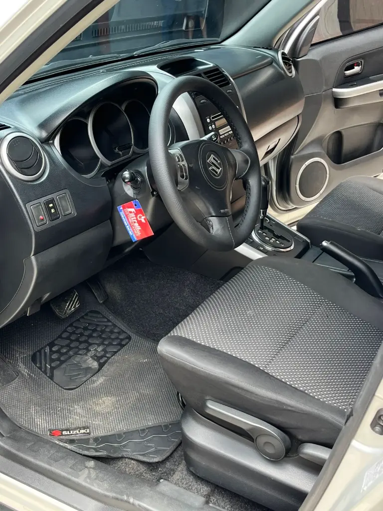 SUZUKI GRAND VITARA SZ AUTOMATICA 2.0L 4x2 2009  (14).webp