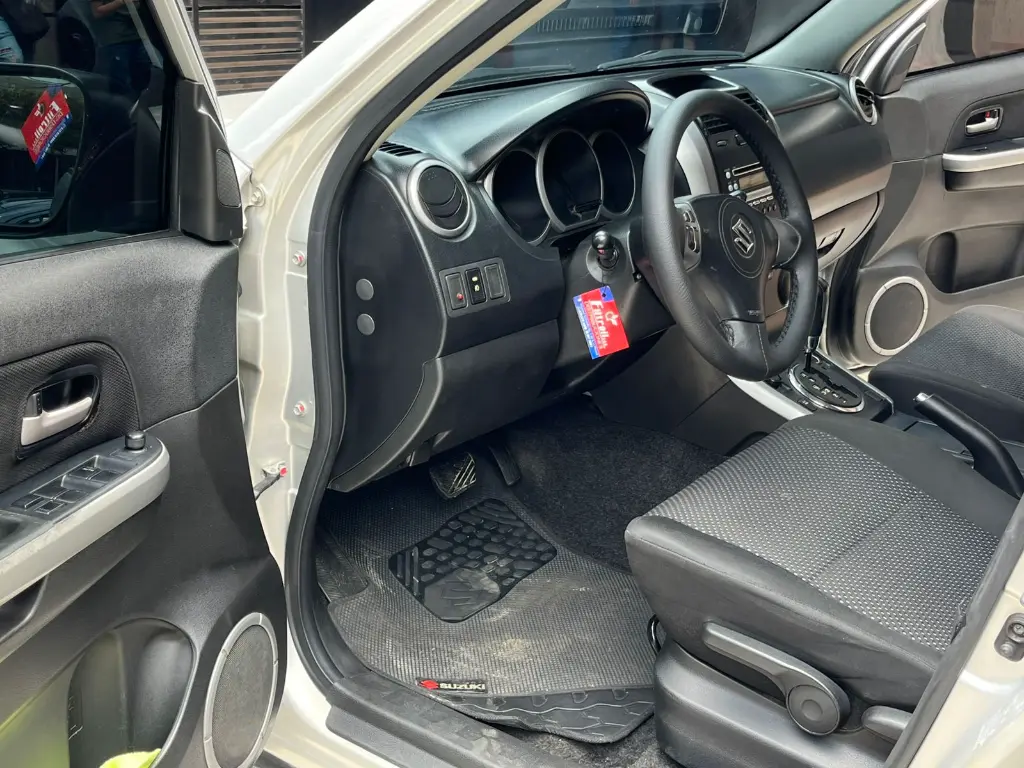 SUZUKI GRAND VITARA SZ AUTOMATICA 2.0L 4x2 2009  (15).webp