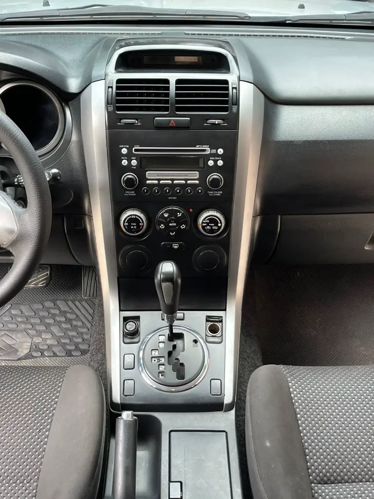 SUZUKI GRAND VITARA SZ AUTOMATICA 2.0L 4x2 2009  (20).webp