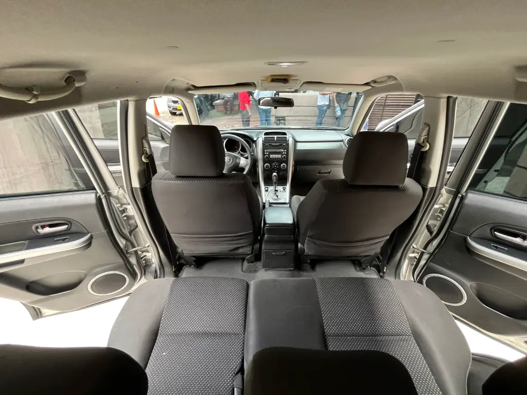 SUZUKI GRAND VITARA SZ AUTOMATICA 2.0L 4x2 2009  (10).webp