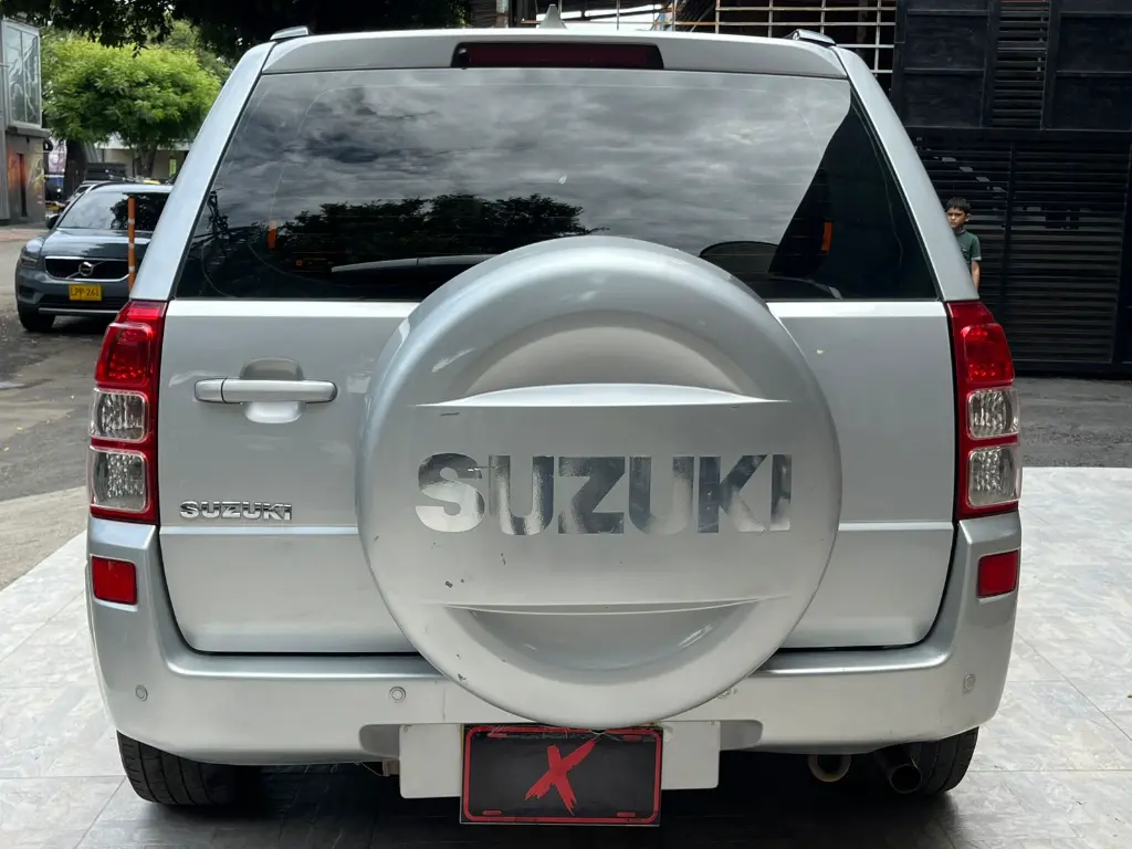 SUZUKI GRAND VITARA SZ AUTOMATICA 2.0L 4x2 2009  (5).webp