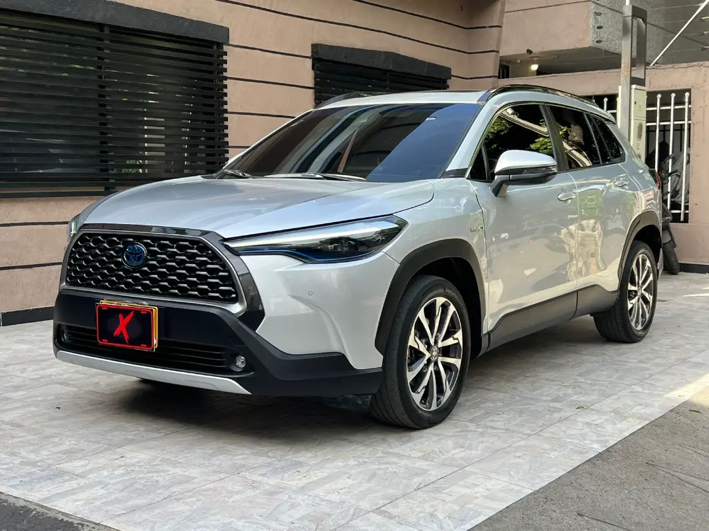 TOYOTA COROLLA CROSS SE-G HYBRID 2023  (1).webp