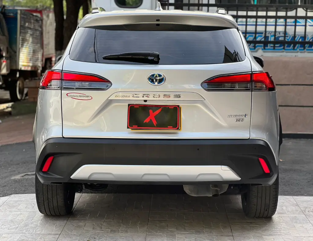 TOYOTA COROLLA CROSS SE-G HYBRID 2023  (5).webp