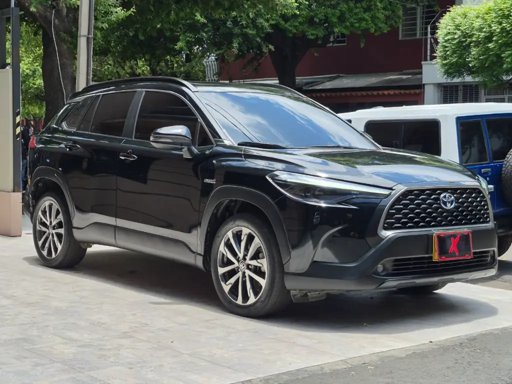 TOYOTA COROLLA CROSS SE-G HIBRIDA 2023 (3).webp