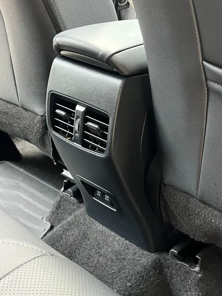 TOYOTA COROLLA CROSS HYBRID MOD 2024  (20).webp