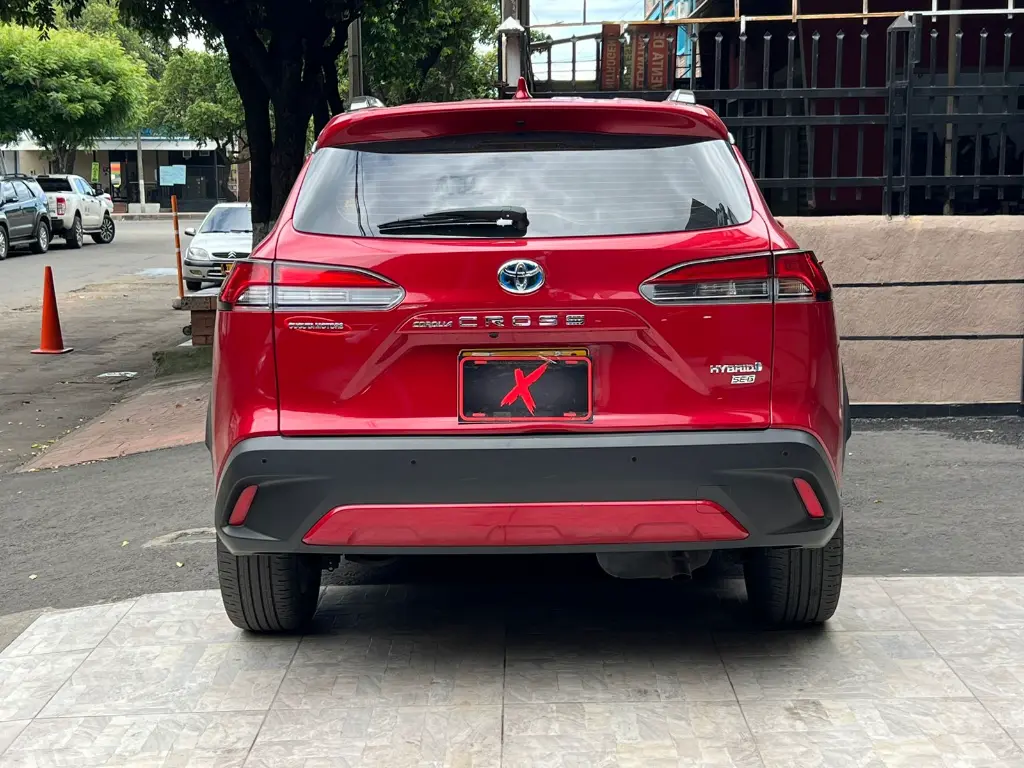 TOYOTA COROLLA CROSS SE-G HYBRID 2024 (5).webp
