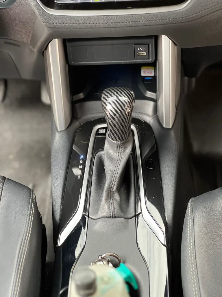 TOYOTA COROLLA CROSS SE-G HYBRID 2024 (14).webp