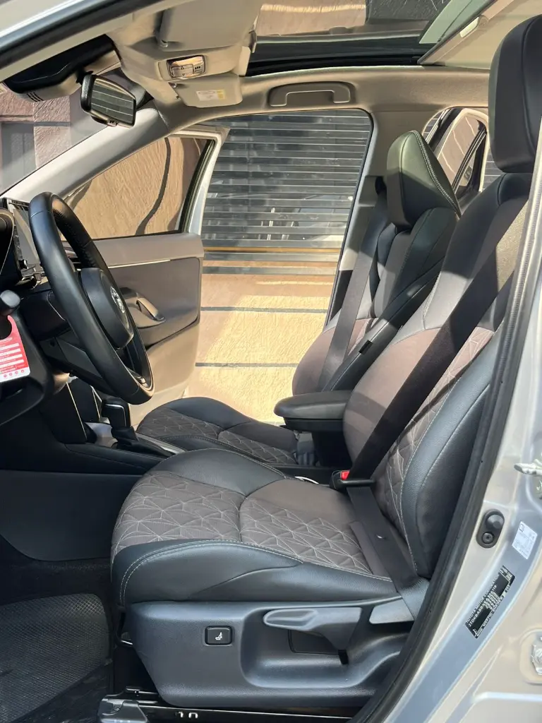 TOYOTA YARIS CROSS XLS HEV 2024 (19).webp