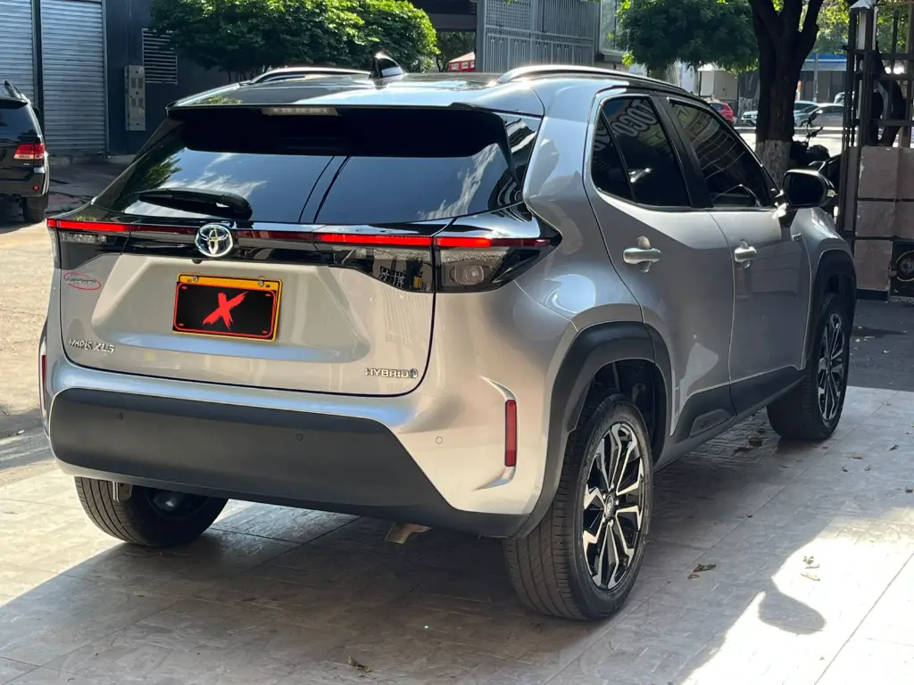 TOYOTA YARIS CROSS XLS HEV 2024 (5).webp