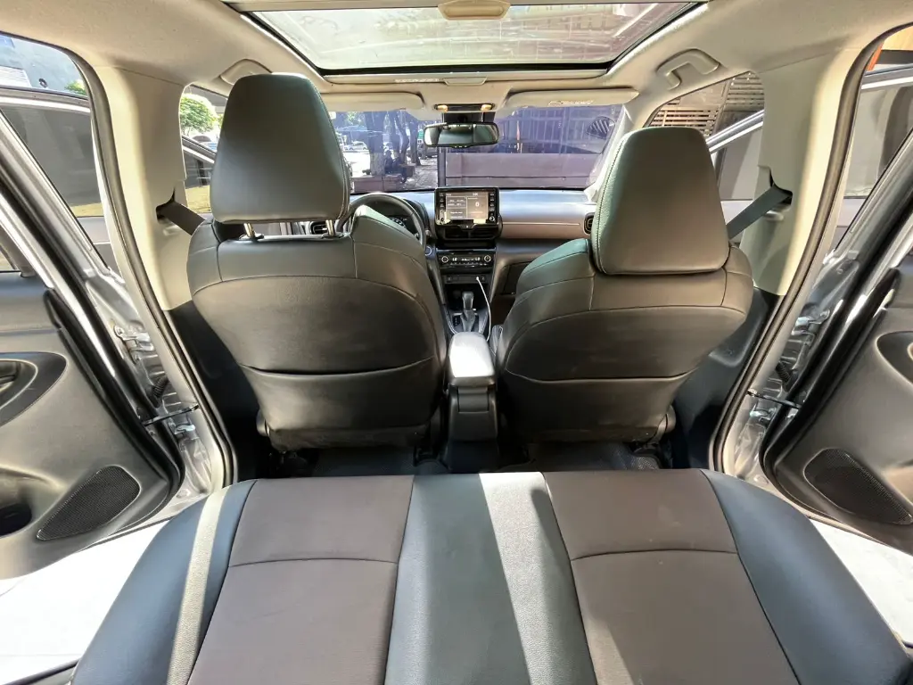 TOYOTA YARIS CROSS XLS HEV 2024 (24).webp