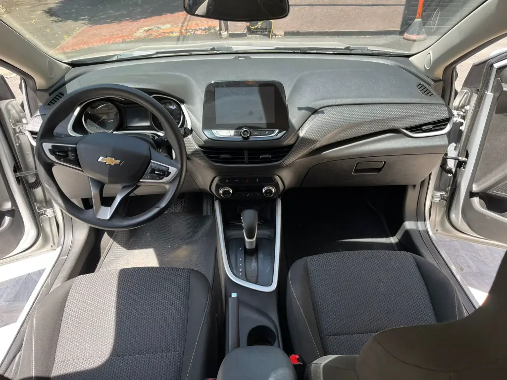 CHEVROLET ONIX LT AUTOMÁTICO MOD 2023 (11).webp