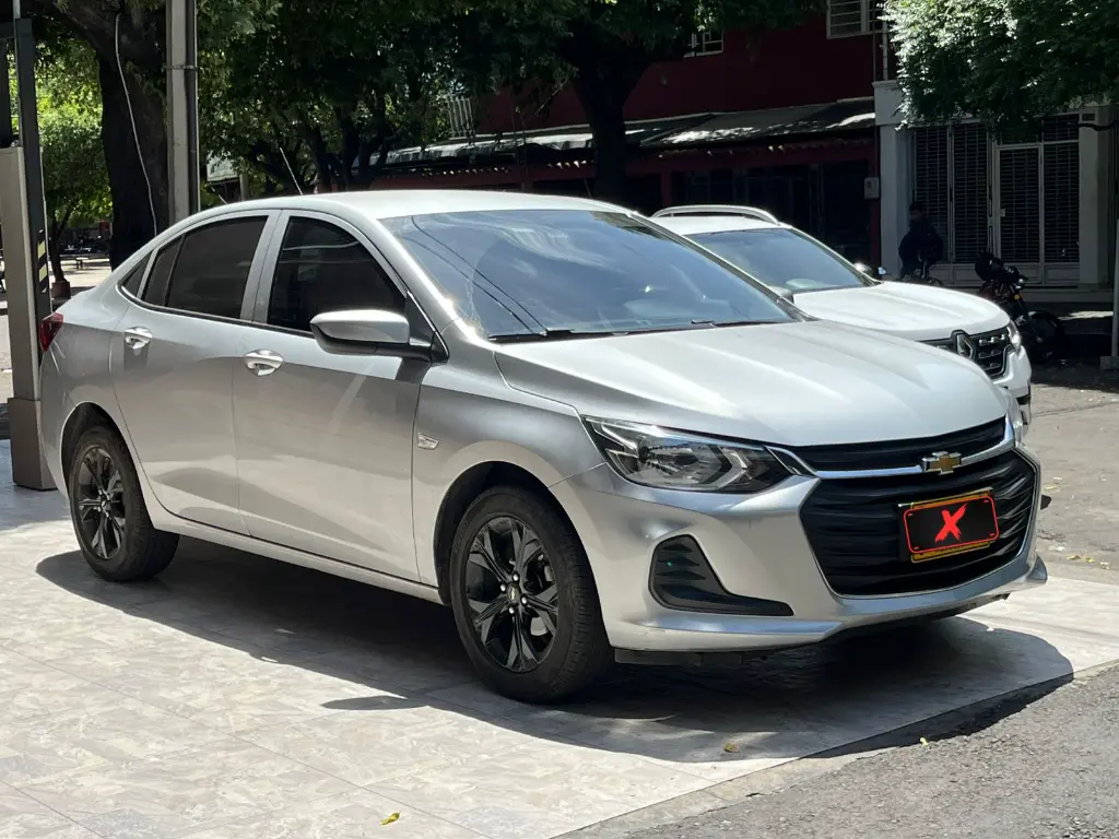 CHEVROLET ONIX LT AUTOMÁTICO MOD 2023 (2).webp