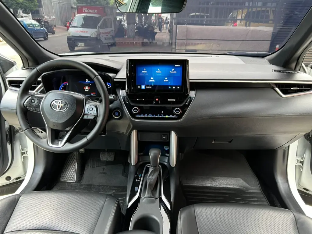 TOYOTA COROLLA CROSS XE-I GASOLINA 2023 publicar en $127.900 (11).webp