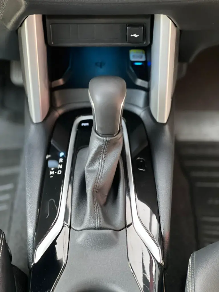 TOYOTA COROLLA CROSS XE-I GASOLINA 2023 publicar en $127.900 (14).webp