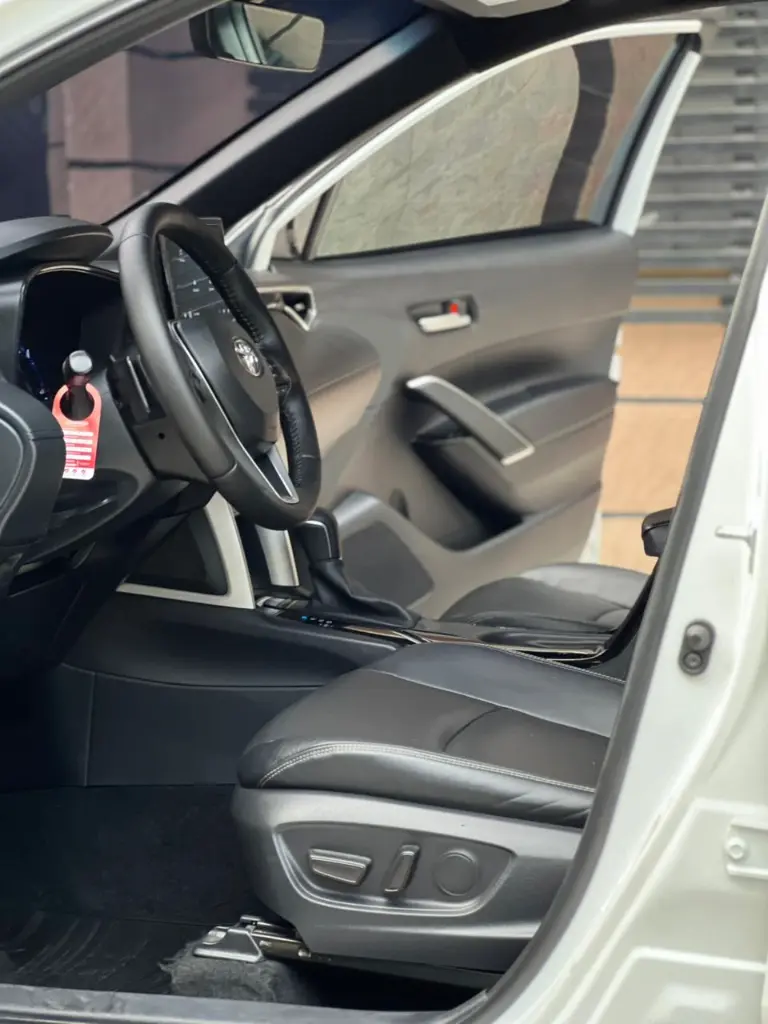 TOYOTA COROLLA CROSS XE-I GASOLINA 2023 publicar en $127.900 (7).webp