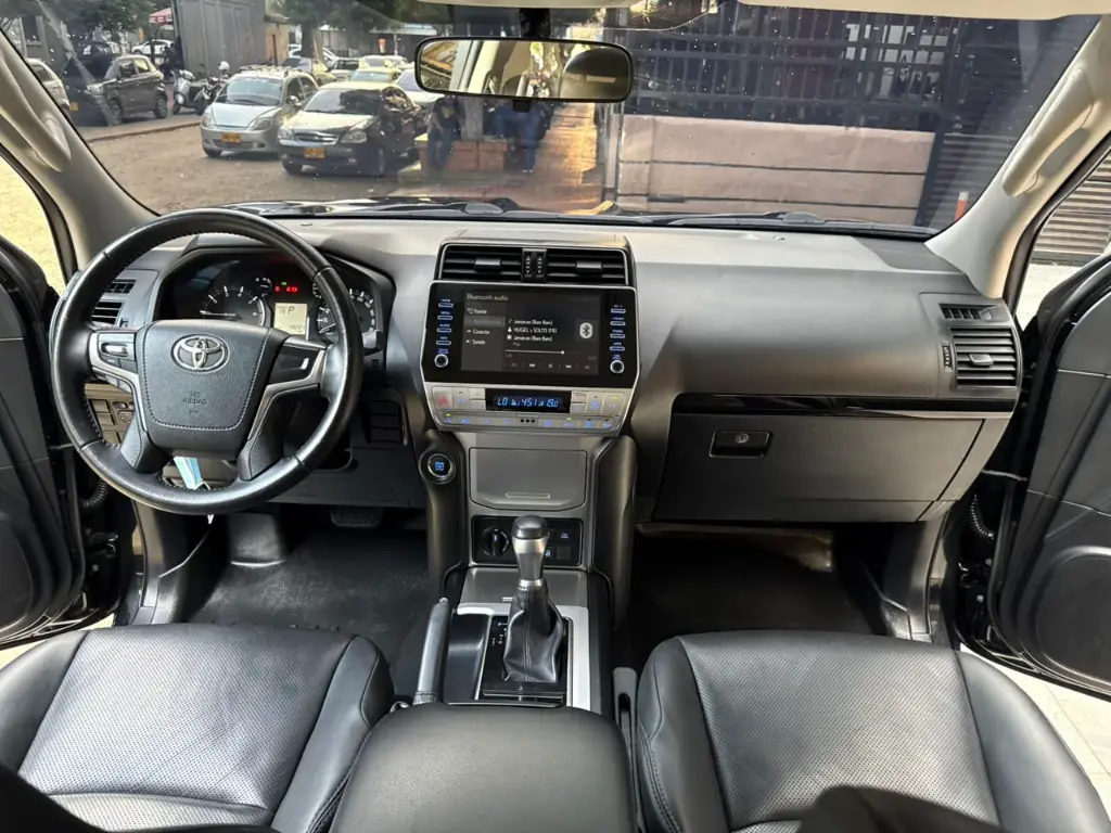TOYOTA PRADO TX-L 4.0 GASOLINA 2022 (18).webp